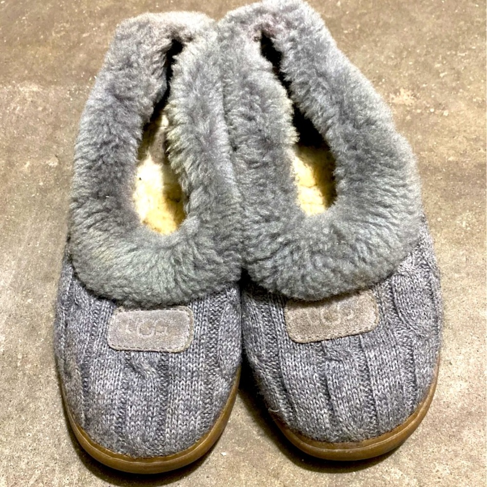 Ugg slipper shoes
